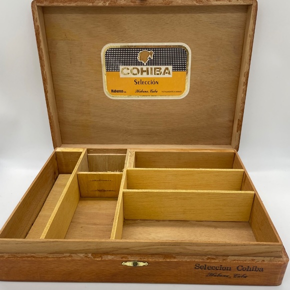Vintage wooden empty cigar box: Cohiba brand - Picture 7 of 7